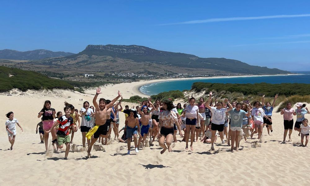 Grupo privado de escolares en la duna de Bolonia