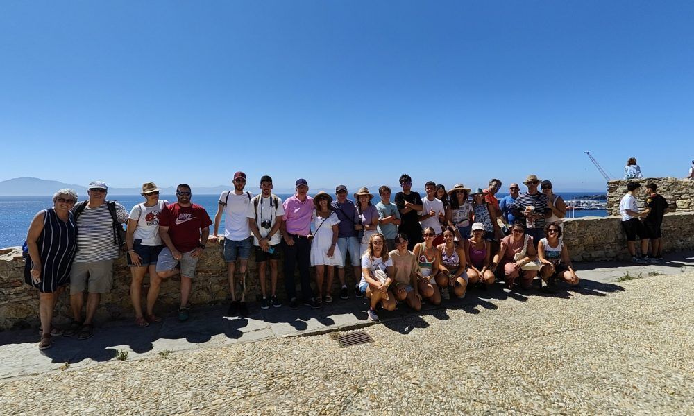 Grupo en el mirador del Estrecho