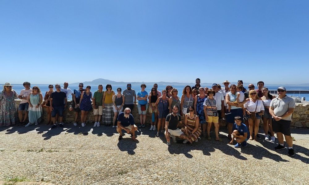 Grupo en el mirador del Estrecho