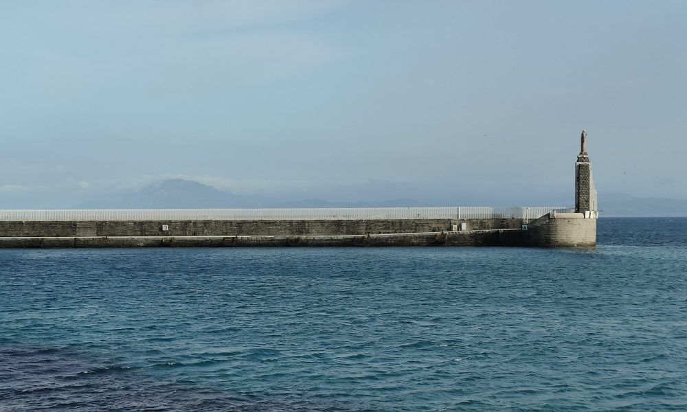 Dique del puerto de Tarifa